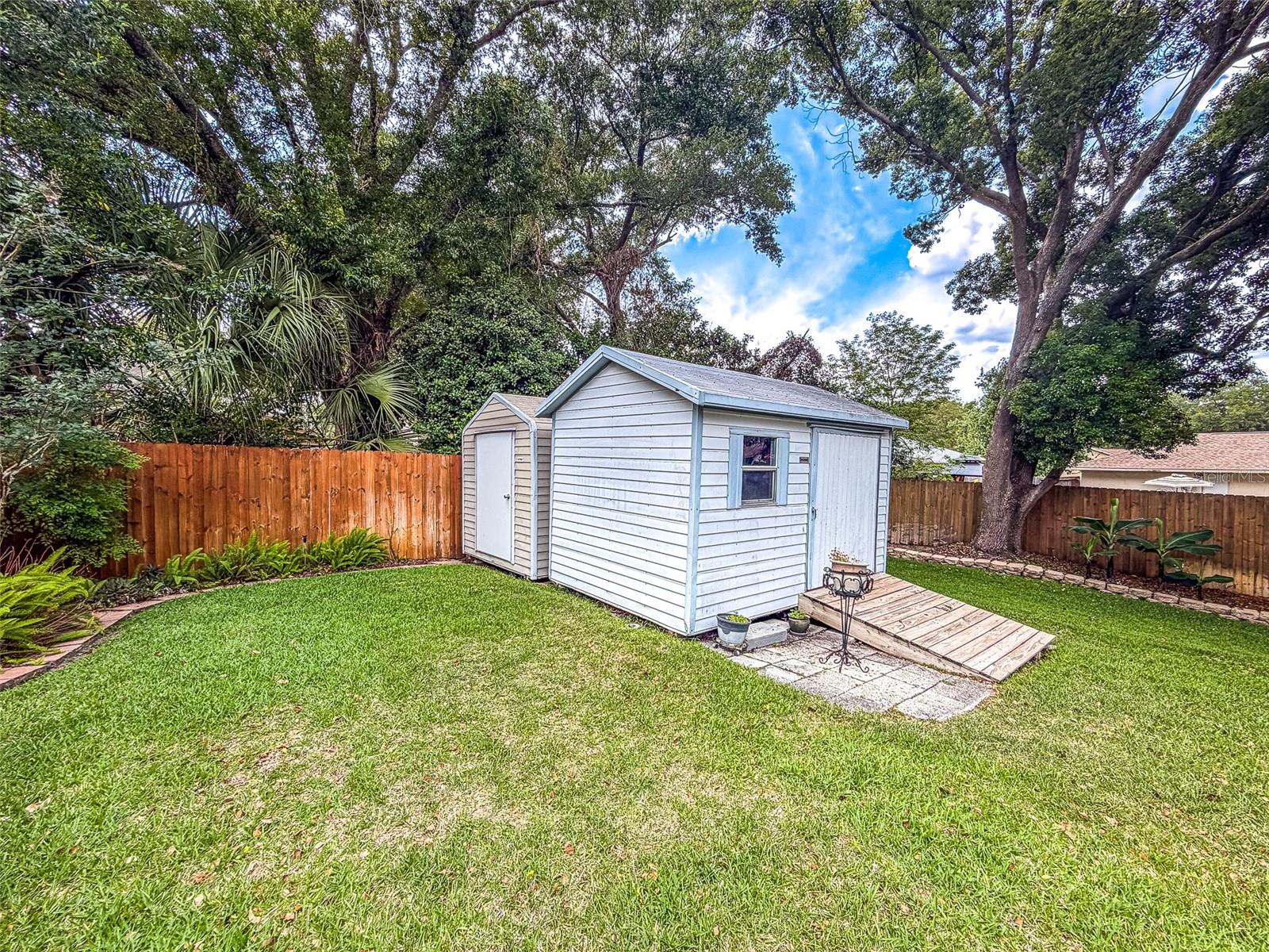 Image 39 of 55 For 744 Cedar Knoll Drive N