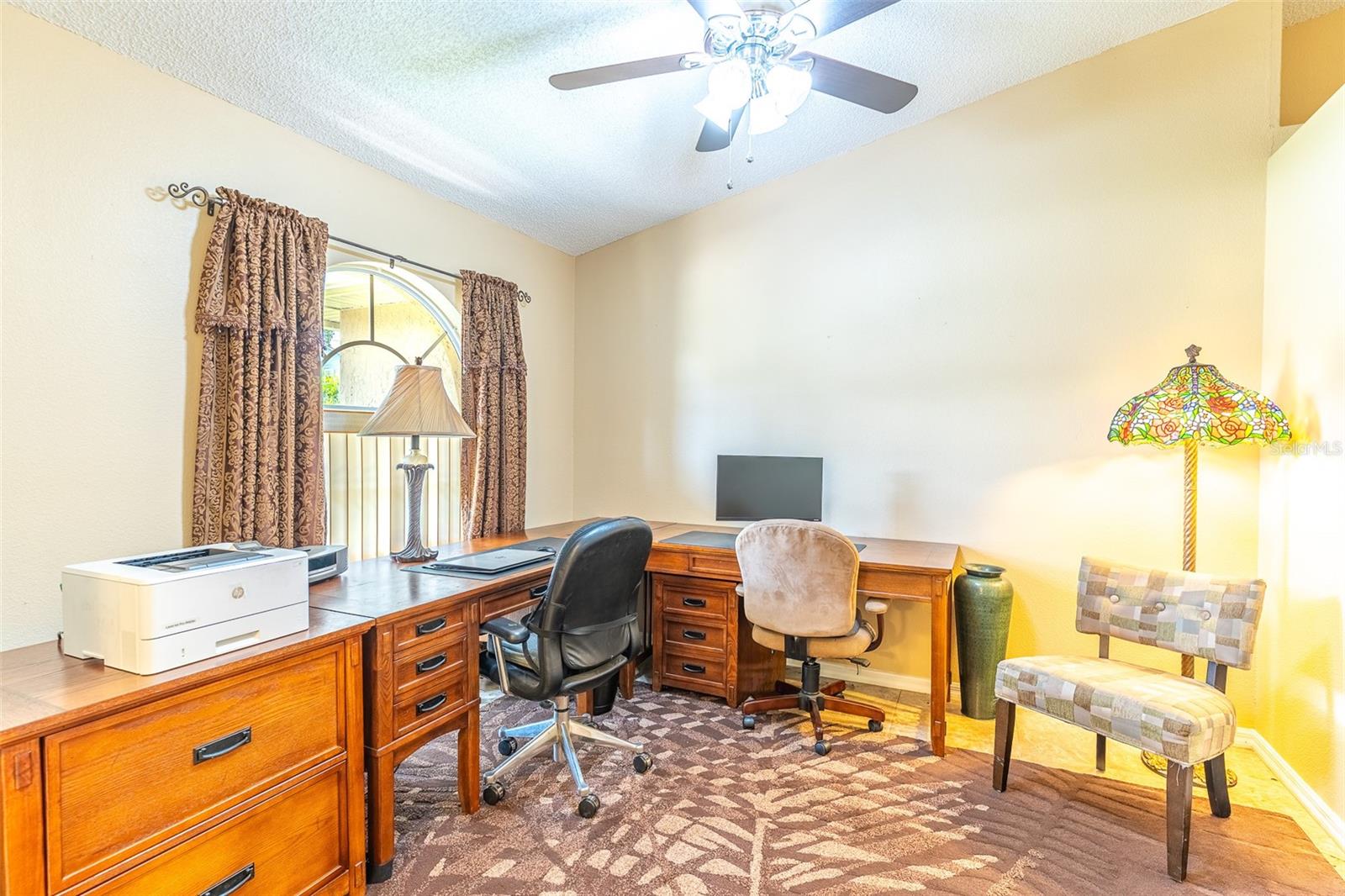 Image 4 of 55 For 744 Cedar Knoll Drive N