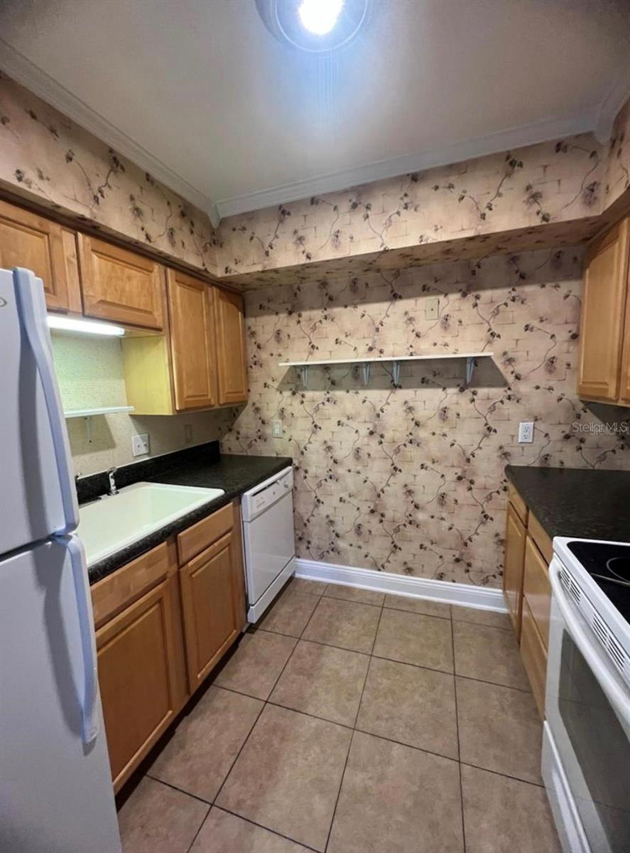 Image 8 of 17 For 3225 Cleveland Heights Boulevard