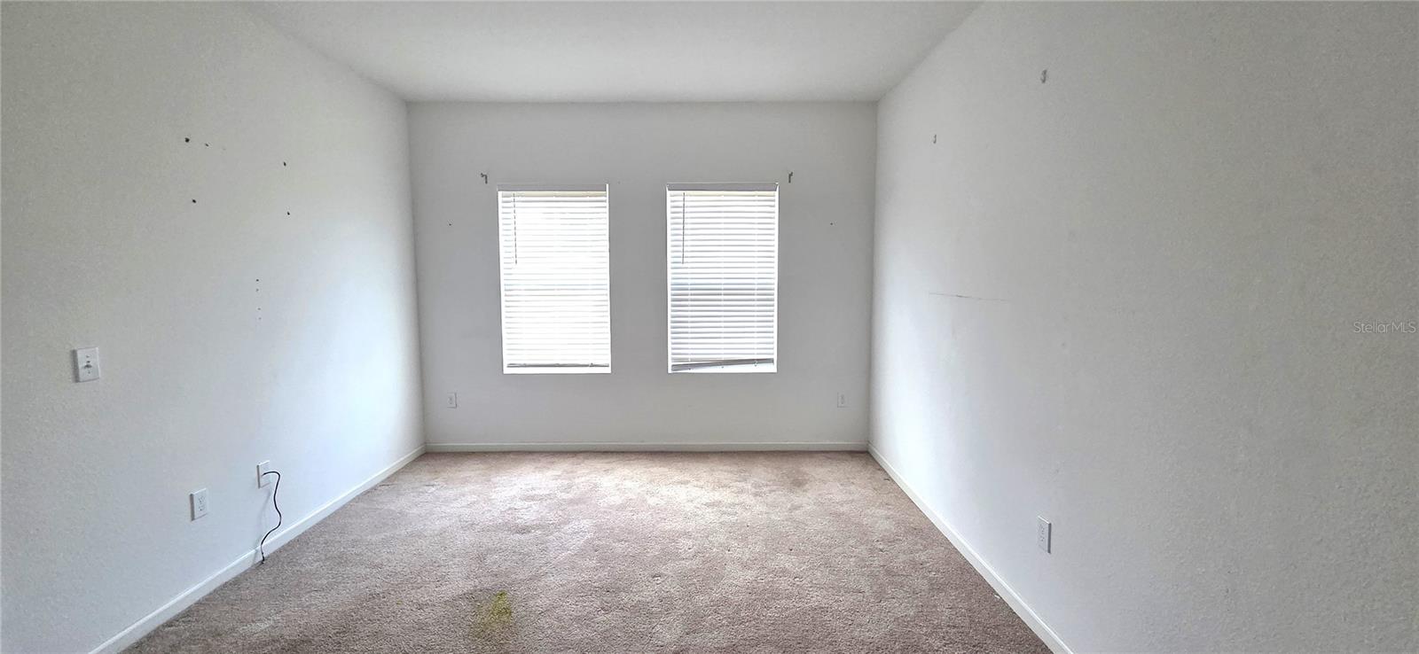 Image 19 of 29 For 355 Eaglecrest Drive