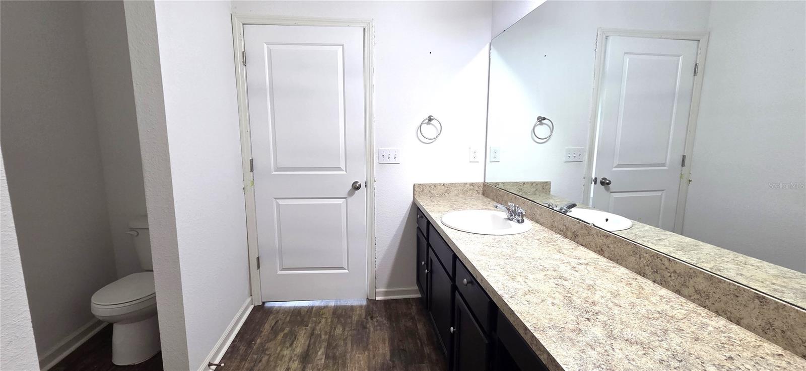 Image 21 of 29 For 355 Eaglecrest Drive