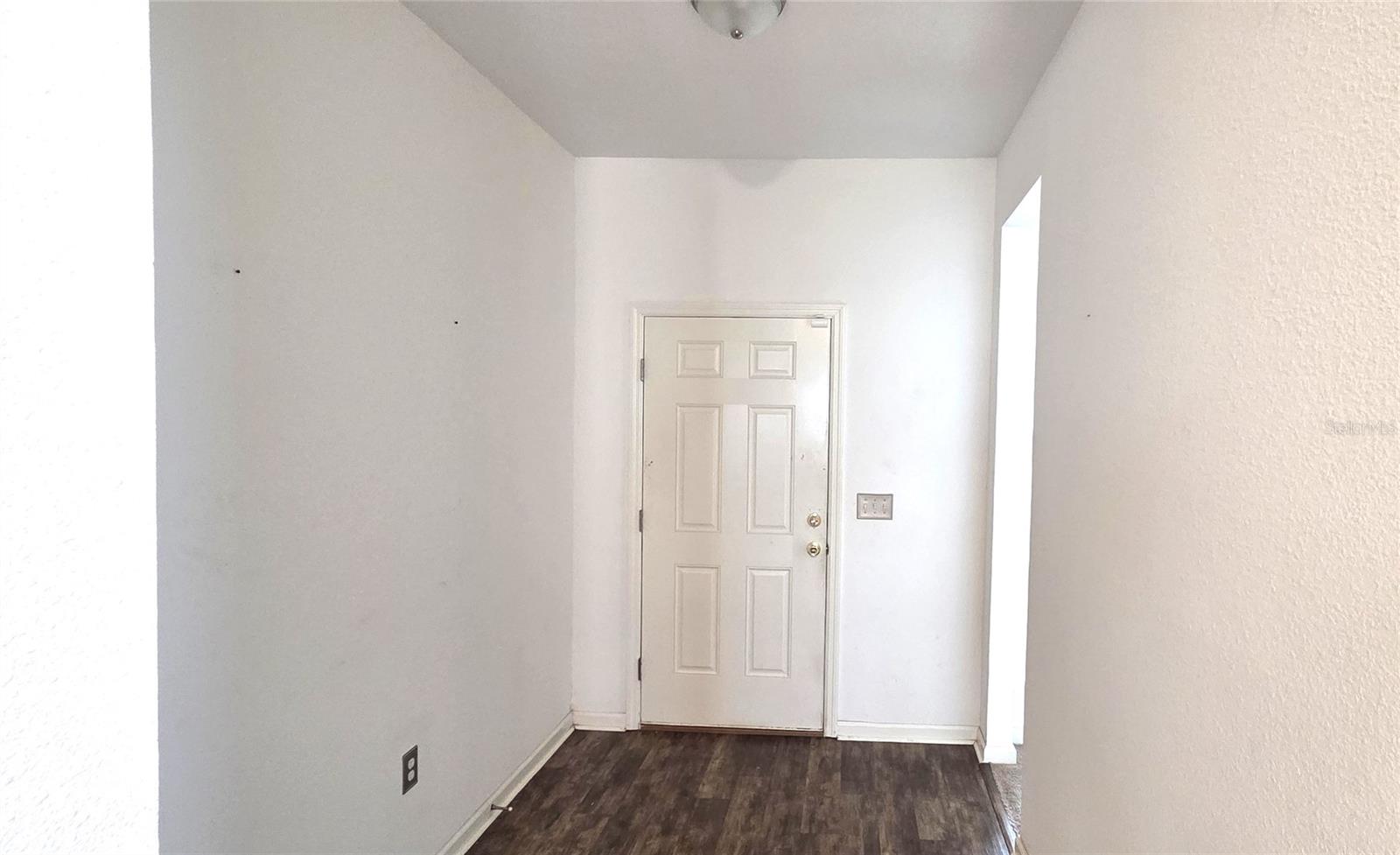 Image 4 of 29 For 355 Eaglecrest Drive