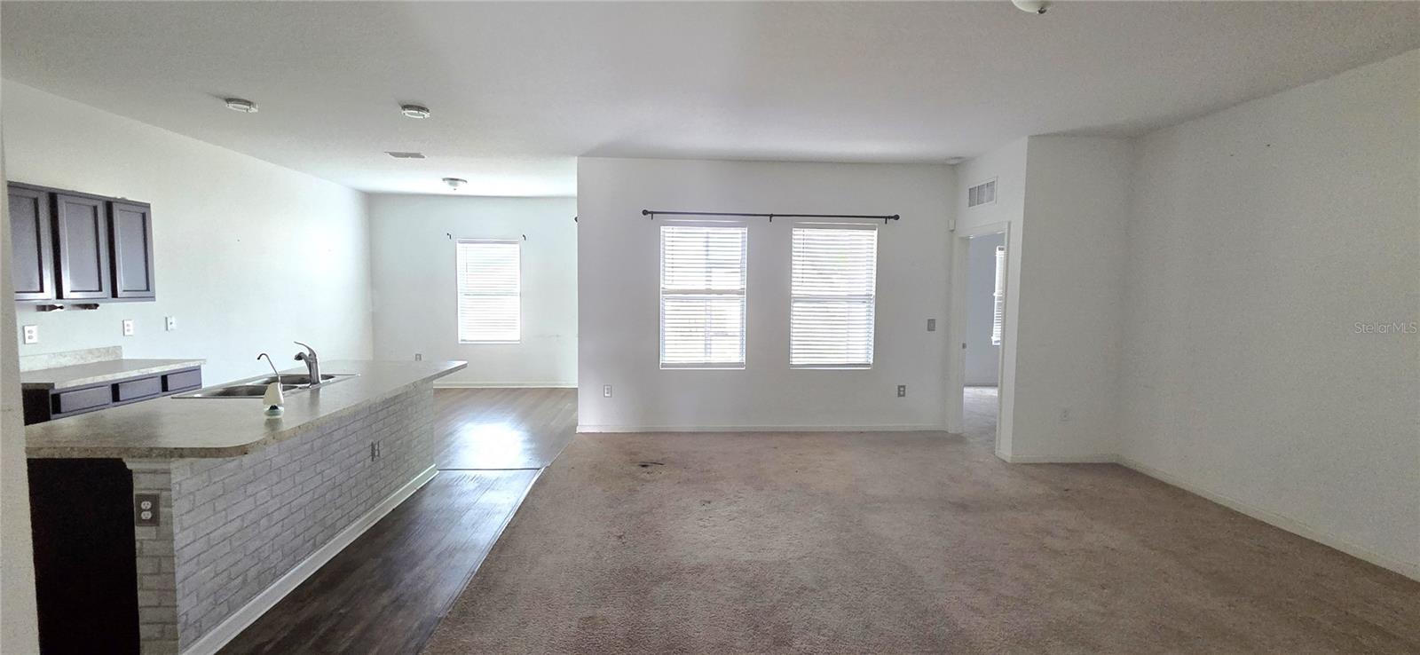 Image 8 of 29 For 355 Eaglecrest Drive