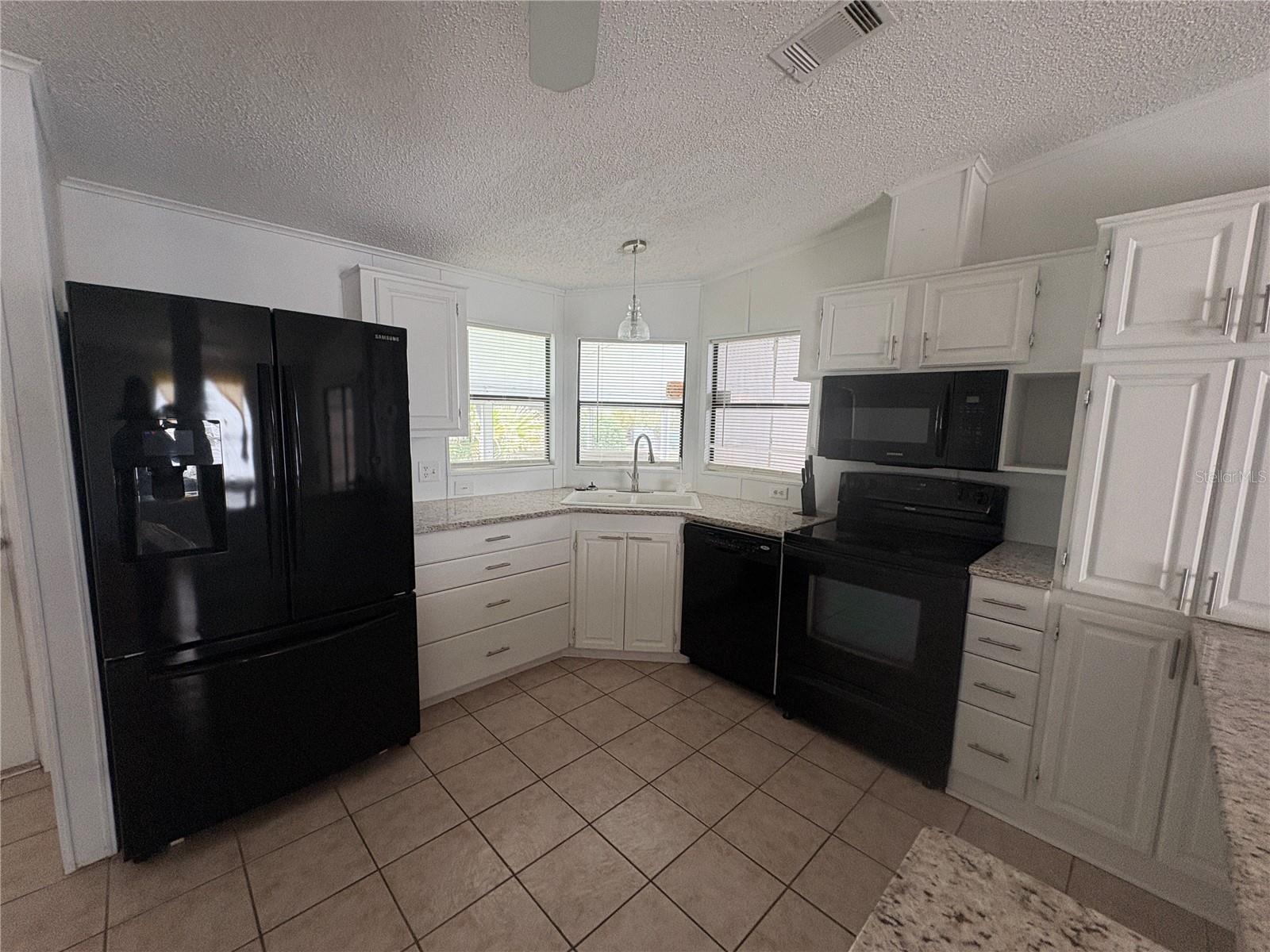 Image 5 of 19 For 2132 Sabal Palm