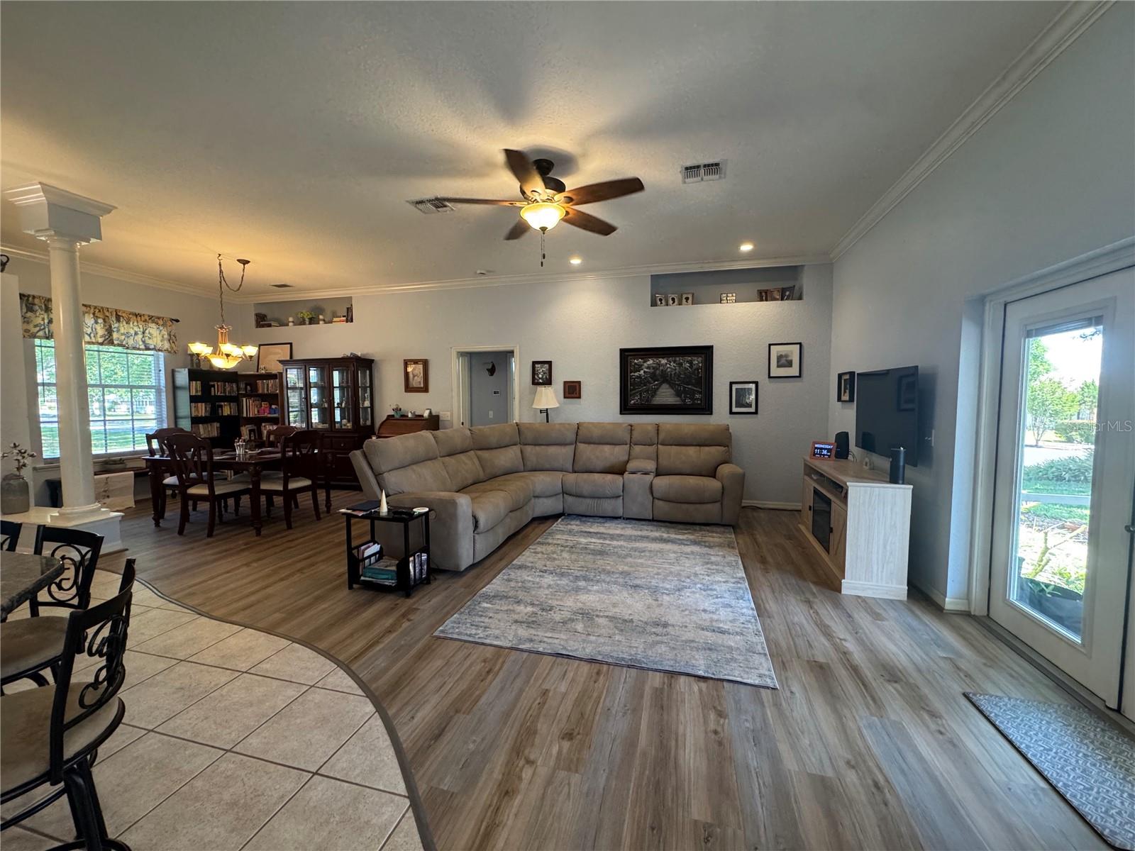 Image 25 of 47 For 226 Hill Court