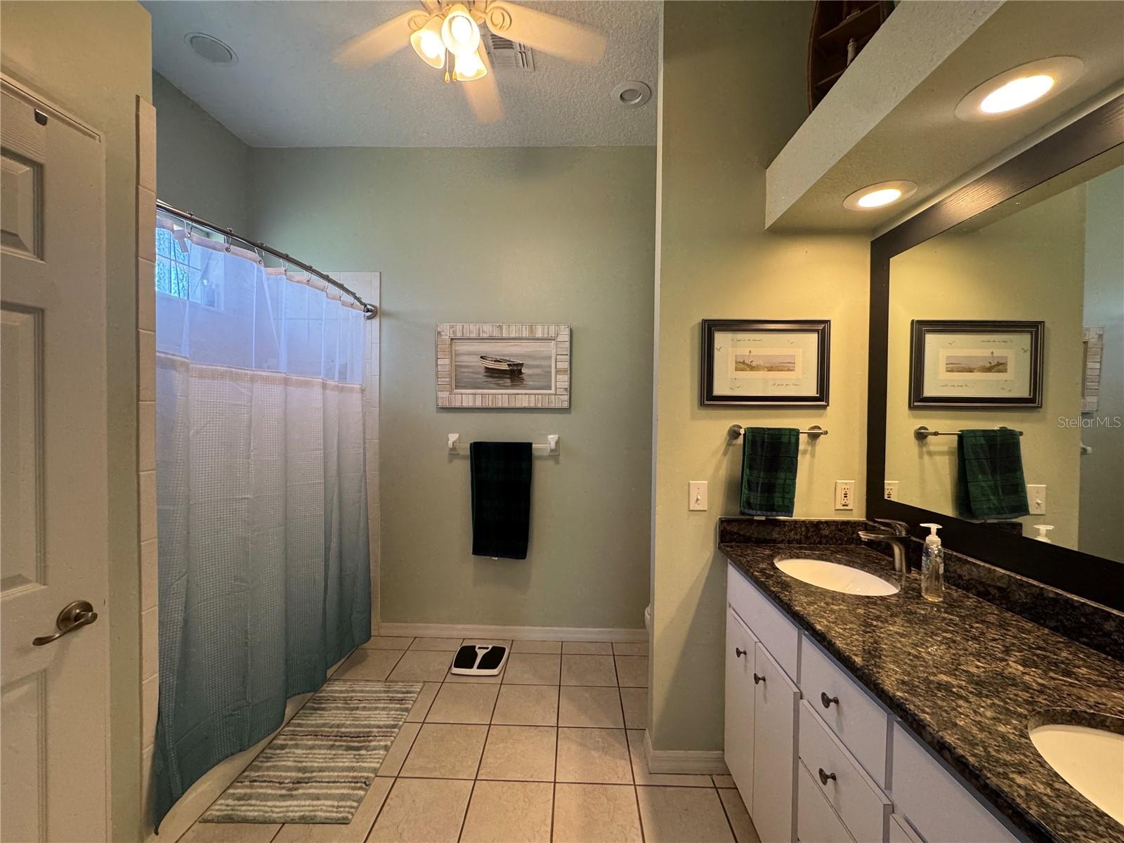 Image 32 of 47 For 226 Hill Court