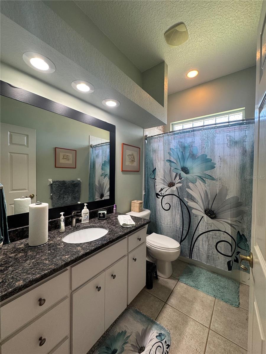 Image 37 of 47 For 226 Hill Court