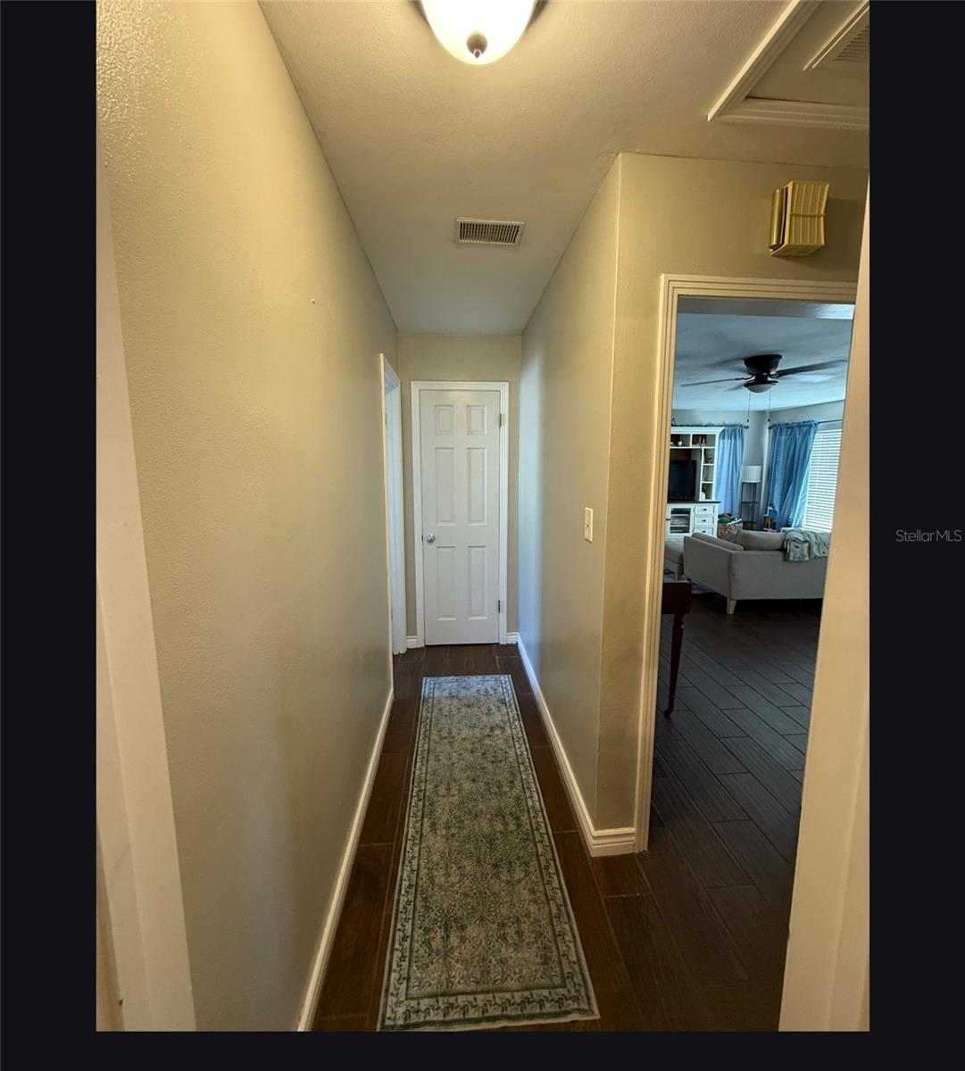 Image 5 of 11 For 1039 Highview Drive