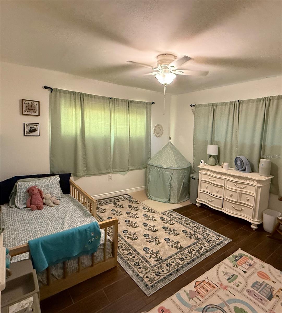 Image 6 of 11 For 1039 Highview Drive