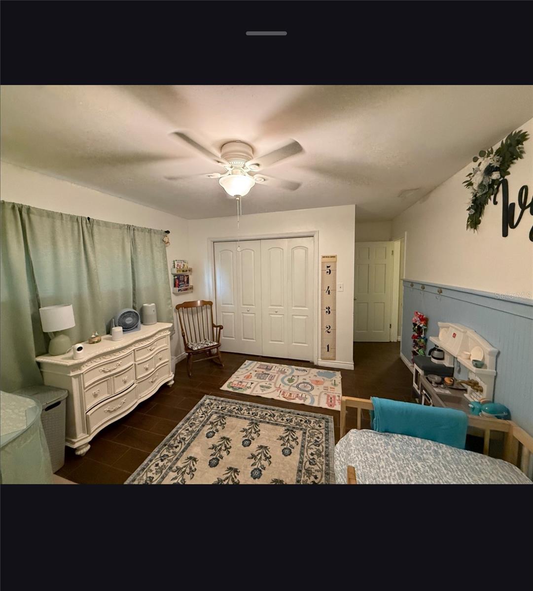 Image 7 of 11 For 1039 Highview Drive