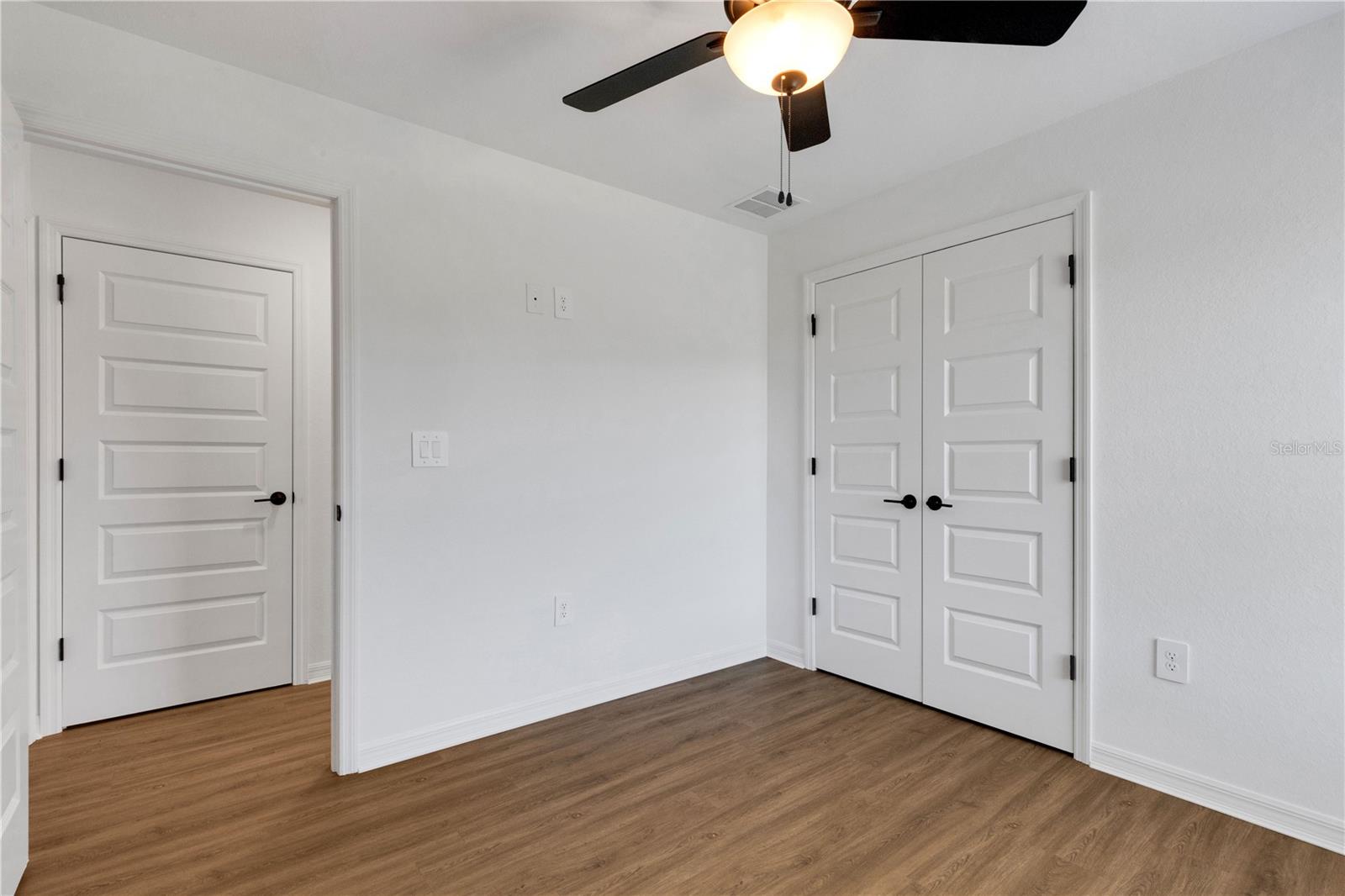 Image 13 of 31 For 1065 - 1067 Captiva Point