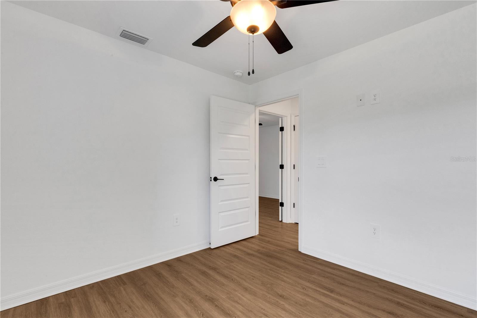 Image 14 of 31 For 1065 - 1067 Captiva Point