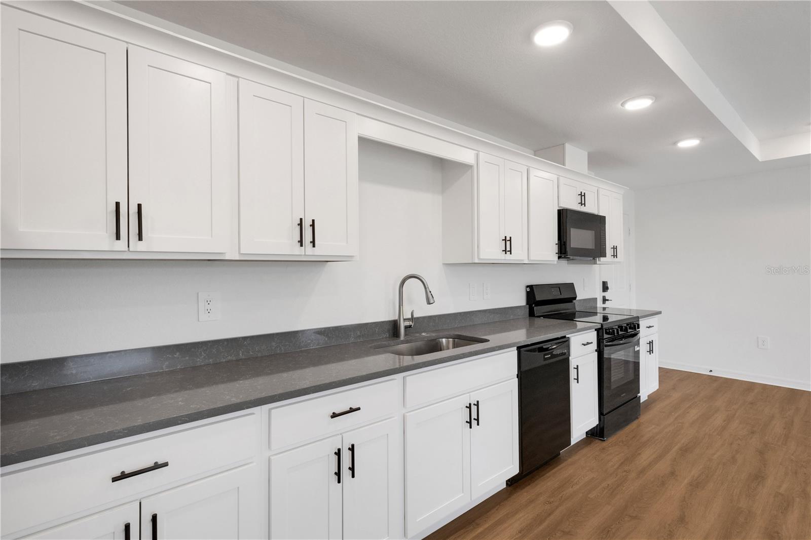 Image 5 of 31 For 1065 - 1067 Captiva Point