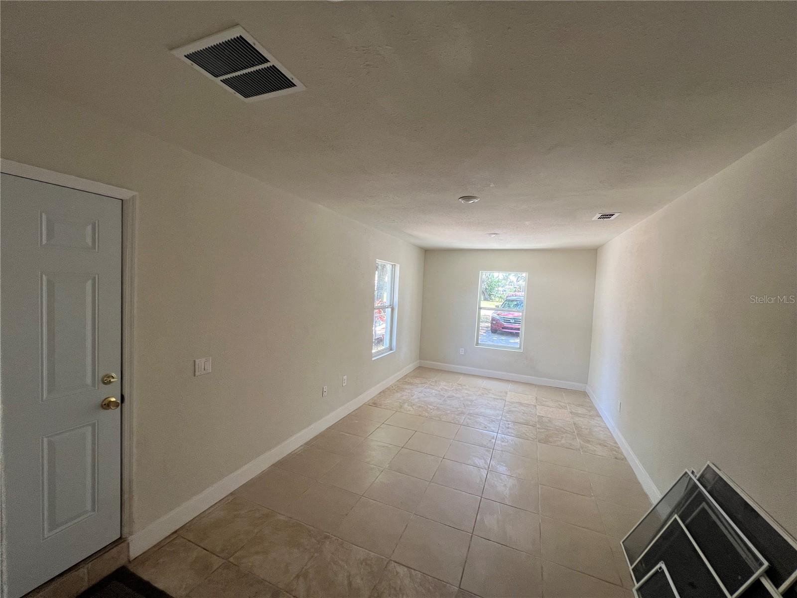 Image 2 of 9 For 213 Herbert Street