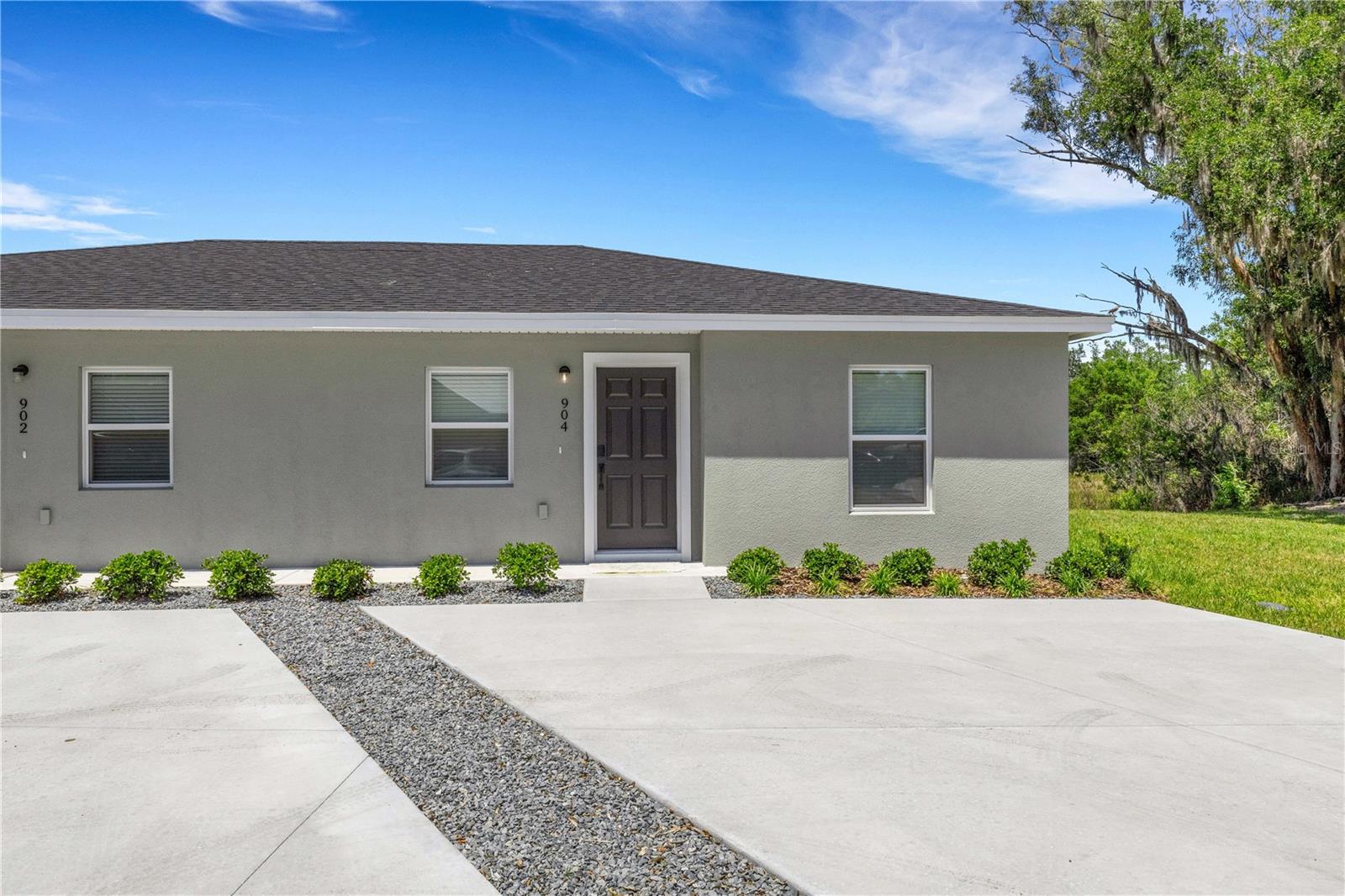 Image 5 of 32 For 902 - 904 Captiva Point