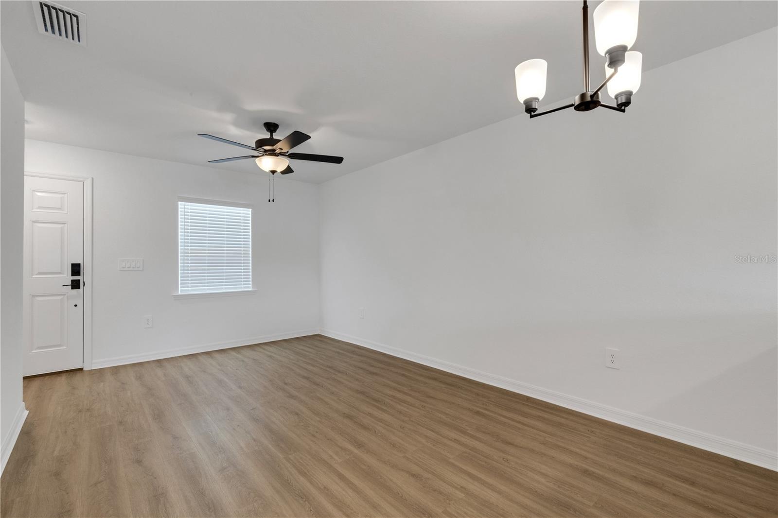 Image 6 of 32 For 902 - 904 Captiva Point