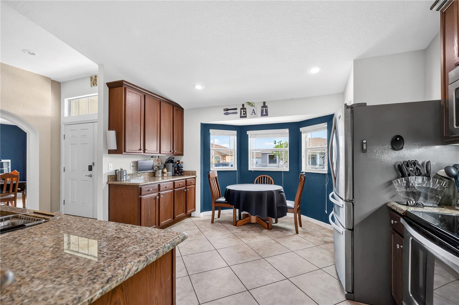 Image 15 of 35 For 4717 Magnolia Preserve Avenue