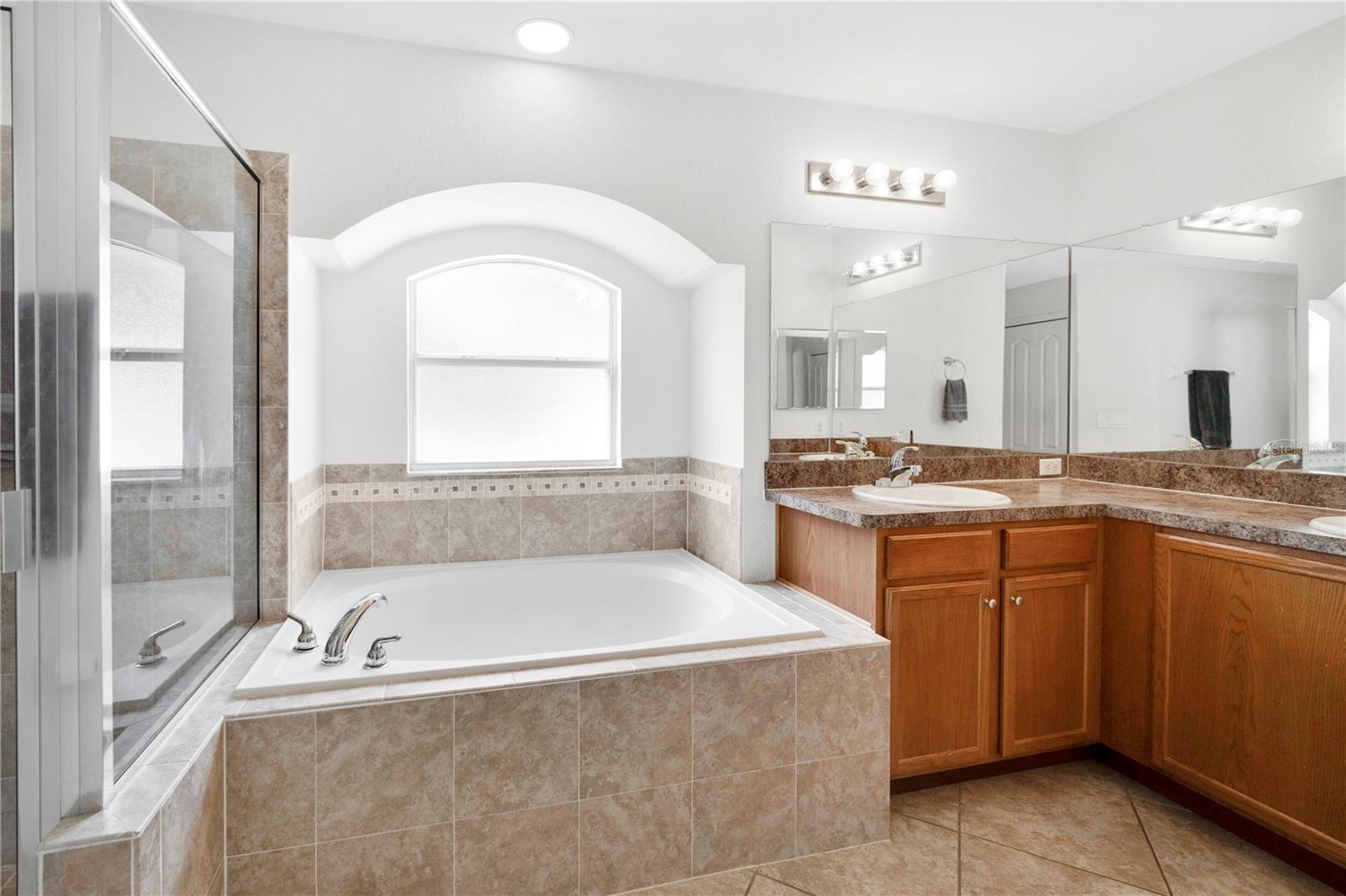 Image 18 of 35 For 4717 Magnolia Preserve Avenue