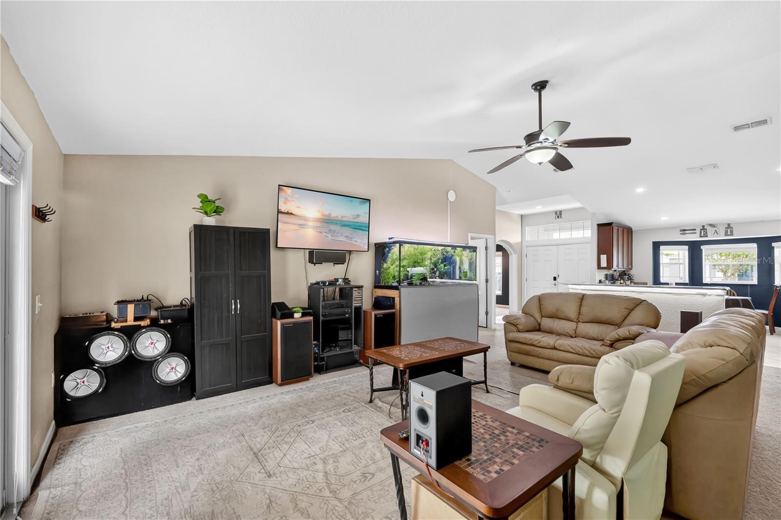 Image 7 of 35 For 4717 Magnolia Preserve Avenue