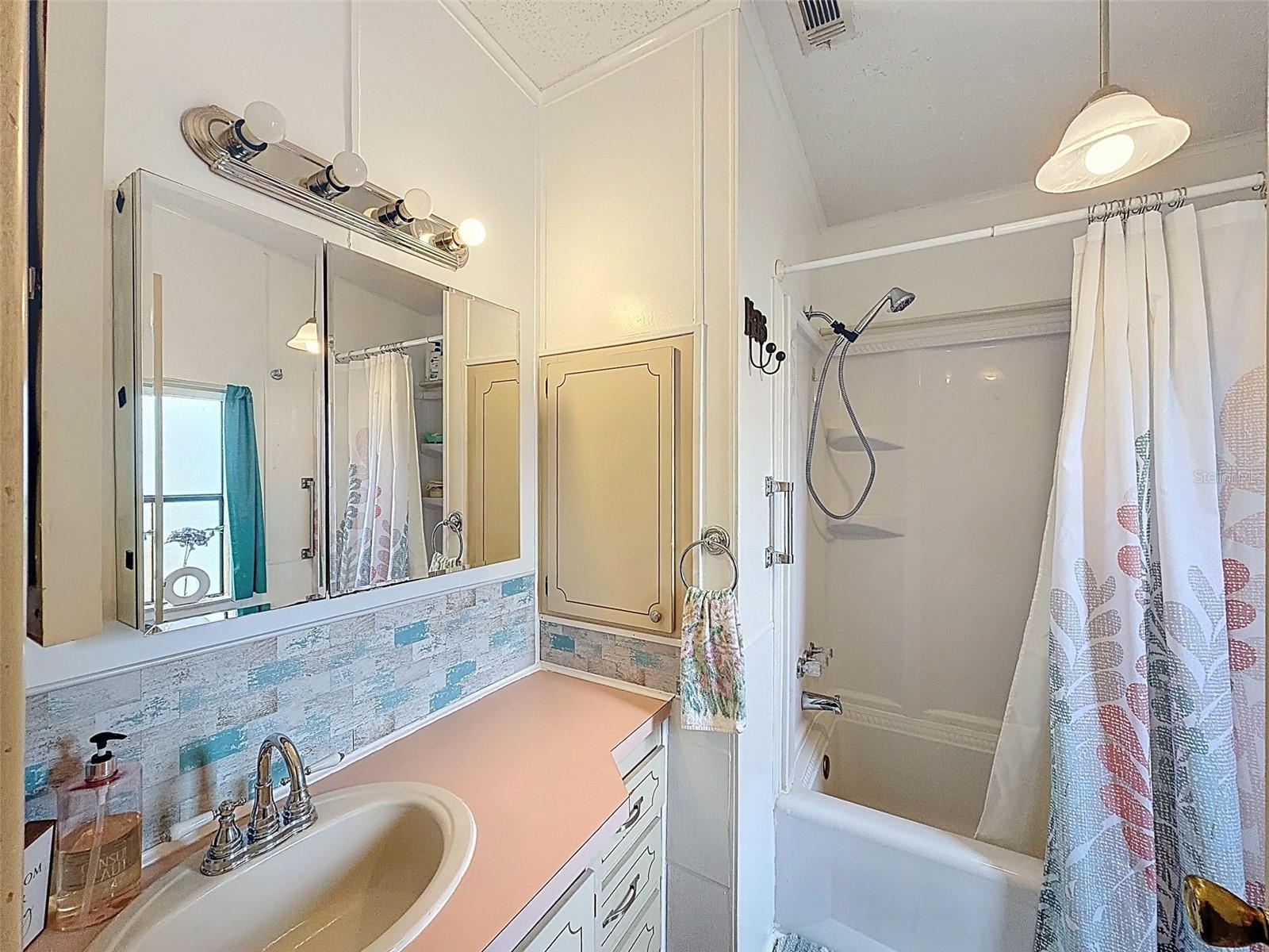 Image 18 of 48 For 1717 Fox Hill Drive