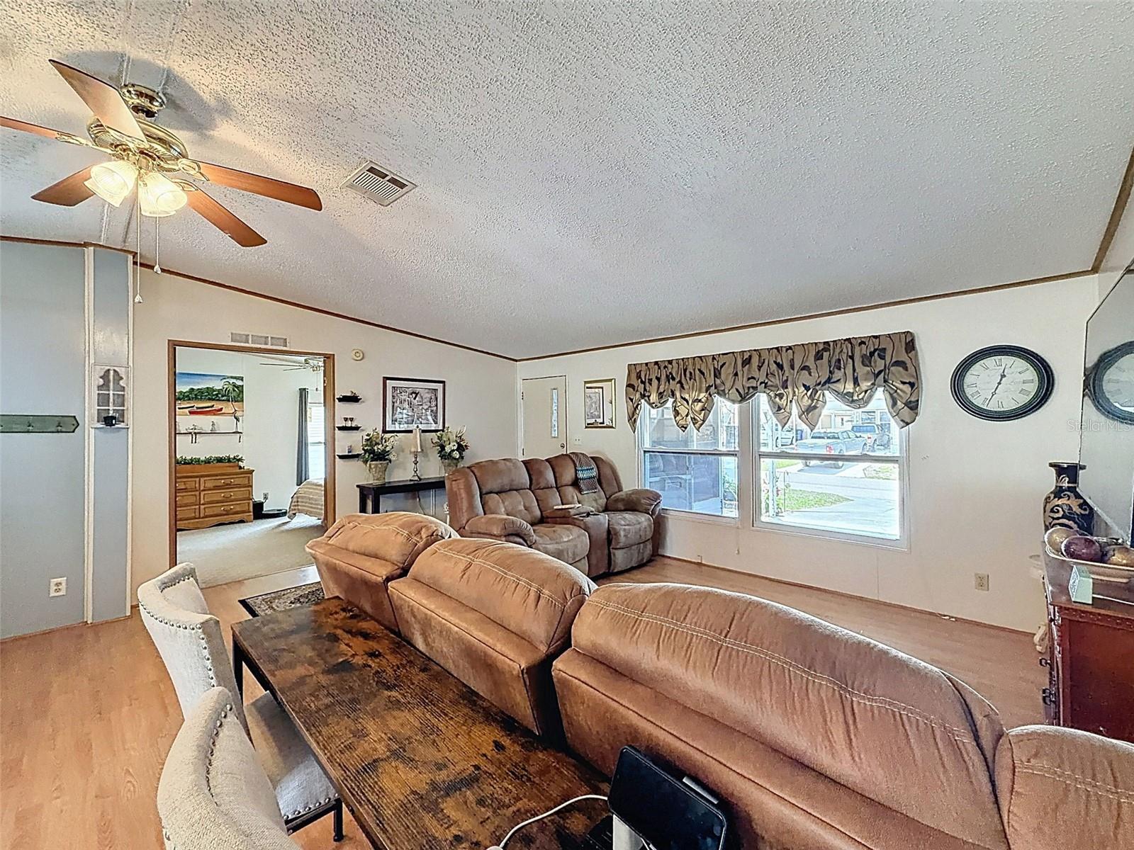 Image 8 of 48 For 1717 Fox Hill Drive