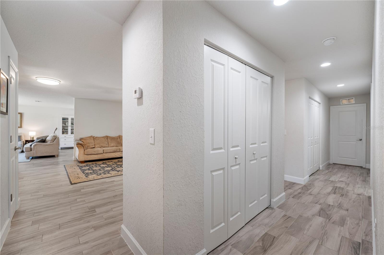 Image 21 of 40 For 1308 Glenford Lane