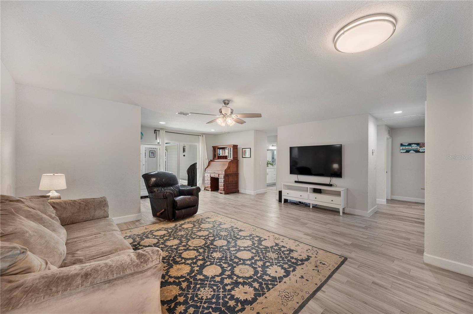 Image 25 of 40 For 1308 Glenford Lane