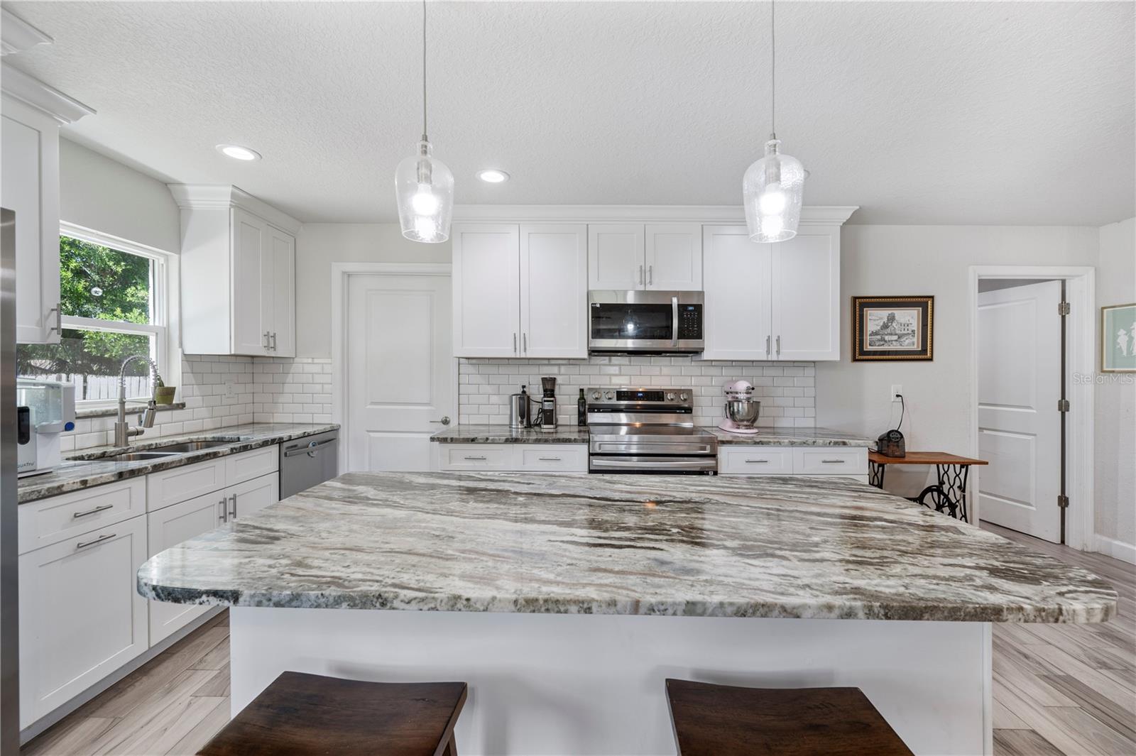 Image 34 of 40 For 1308 Glenford Lane