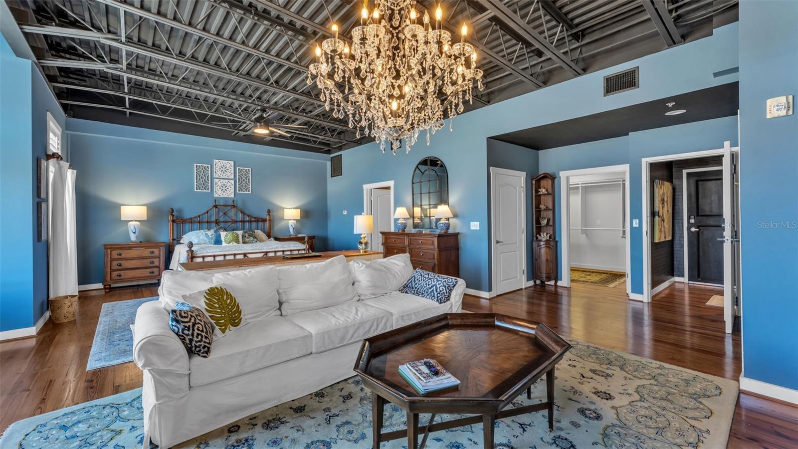 Image 14 of 50 For 125 Kentucky Avenue 501 & 503