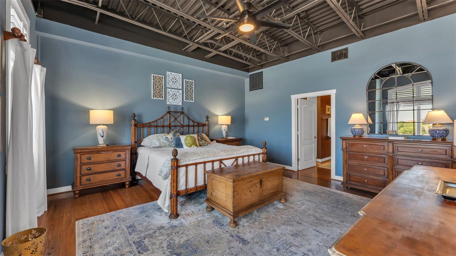 Image 15 of 50 For 125 Kentucky Avenue 501 & 503