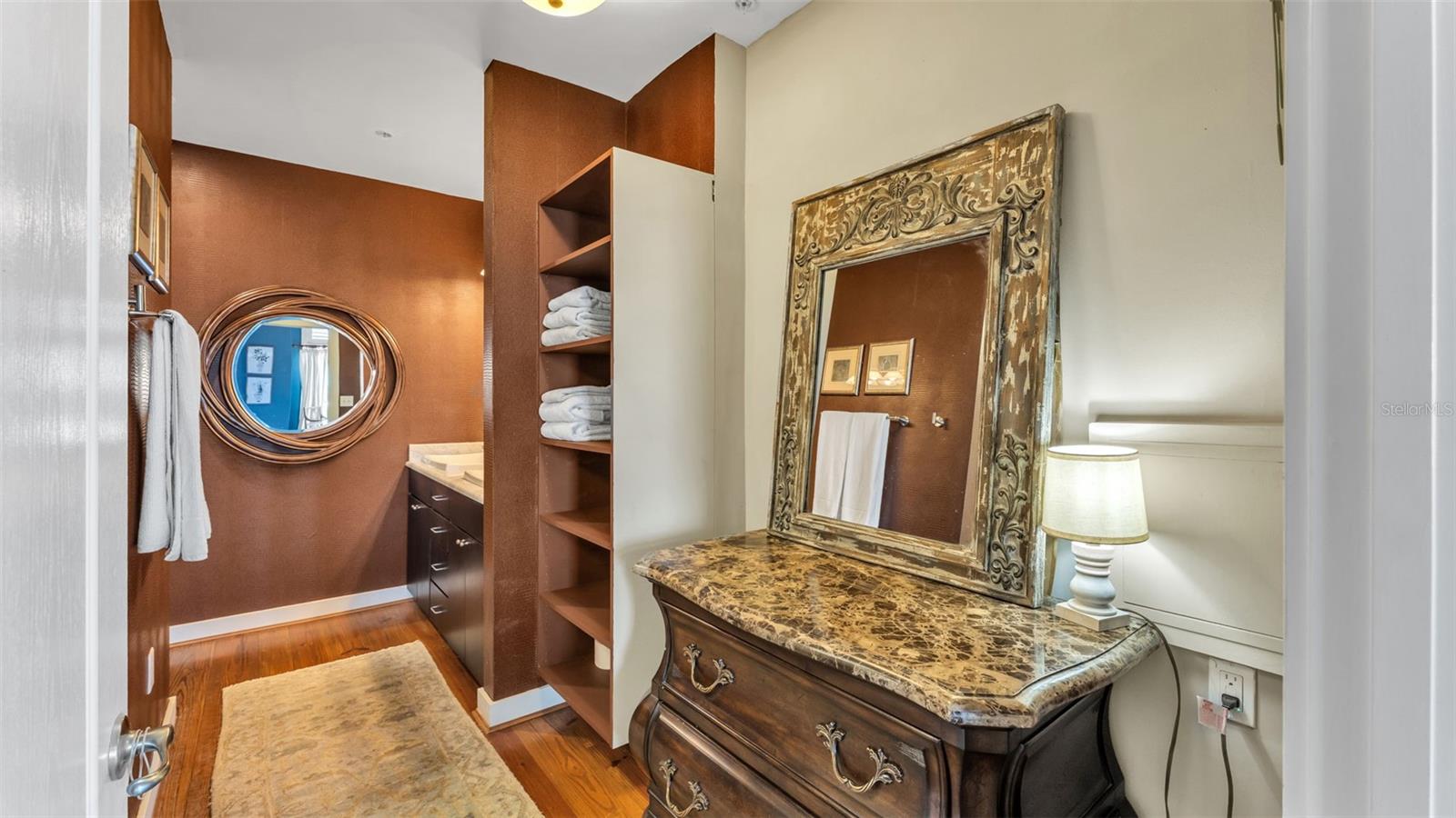 Image 17 of 50 For 125 Kentucky Avenue 501 & 503