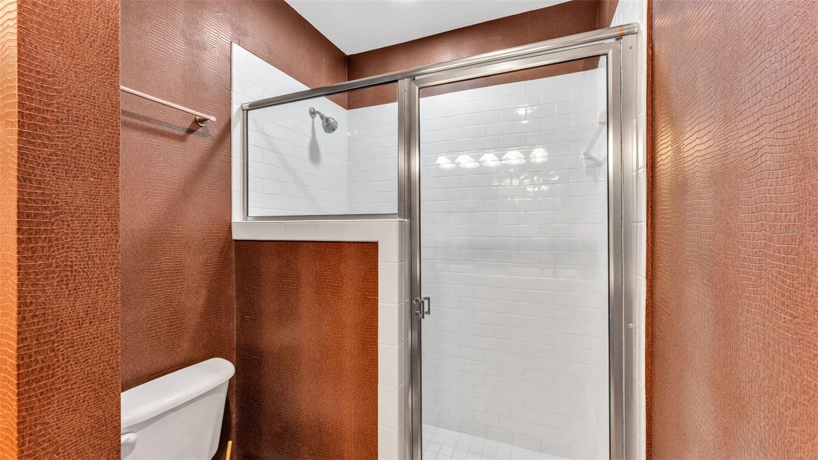 Image 20 of 50 For 125 Kentucky Avenue 501 & 503