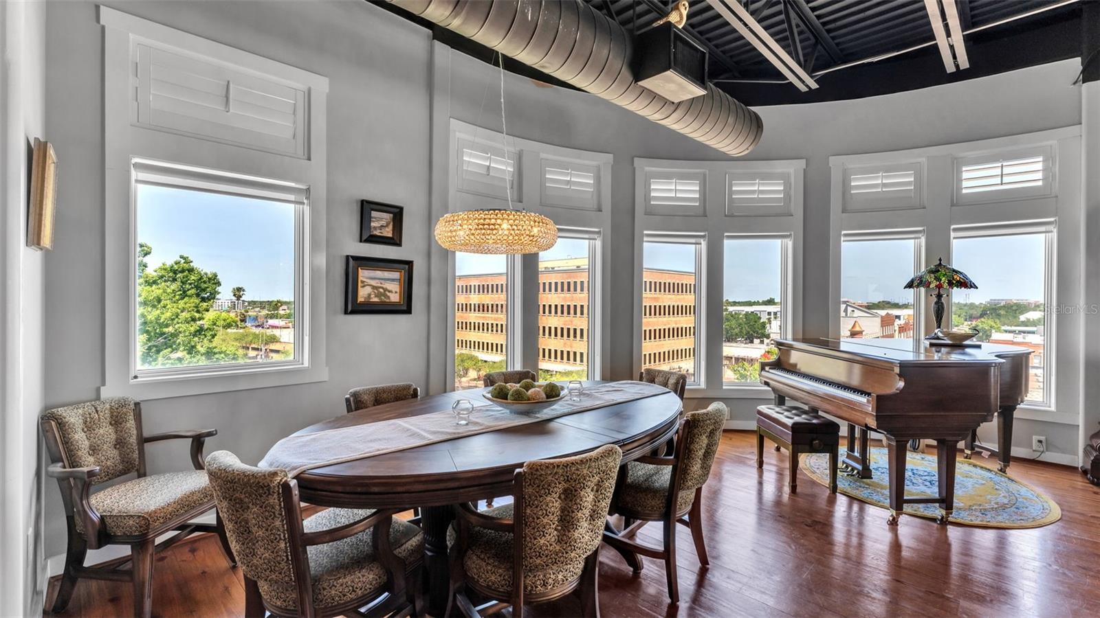 Image 31 of 50 For 125 Kentucky Avenue 501 & 503