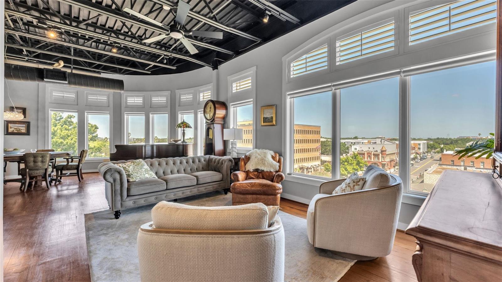 Image 37 of 50 For 125 Kentucky Avenue 501 & 503