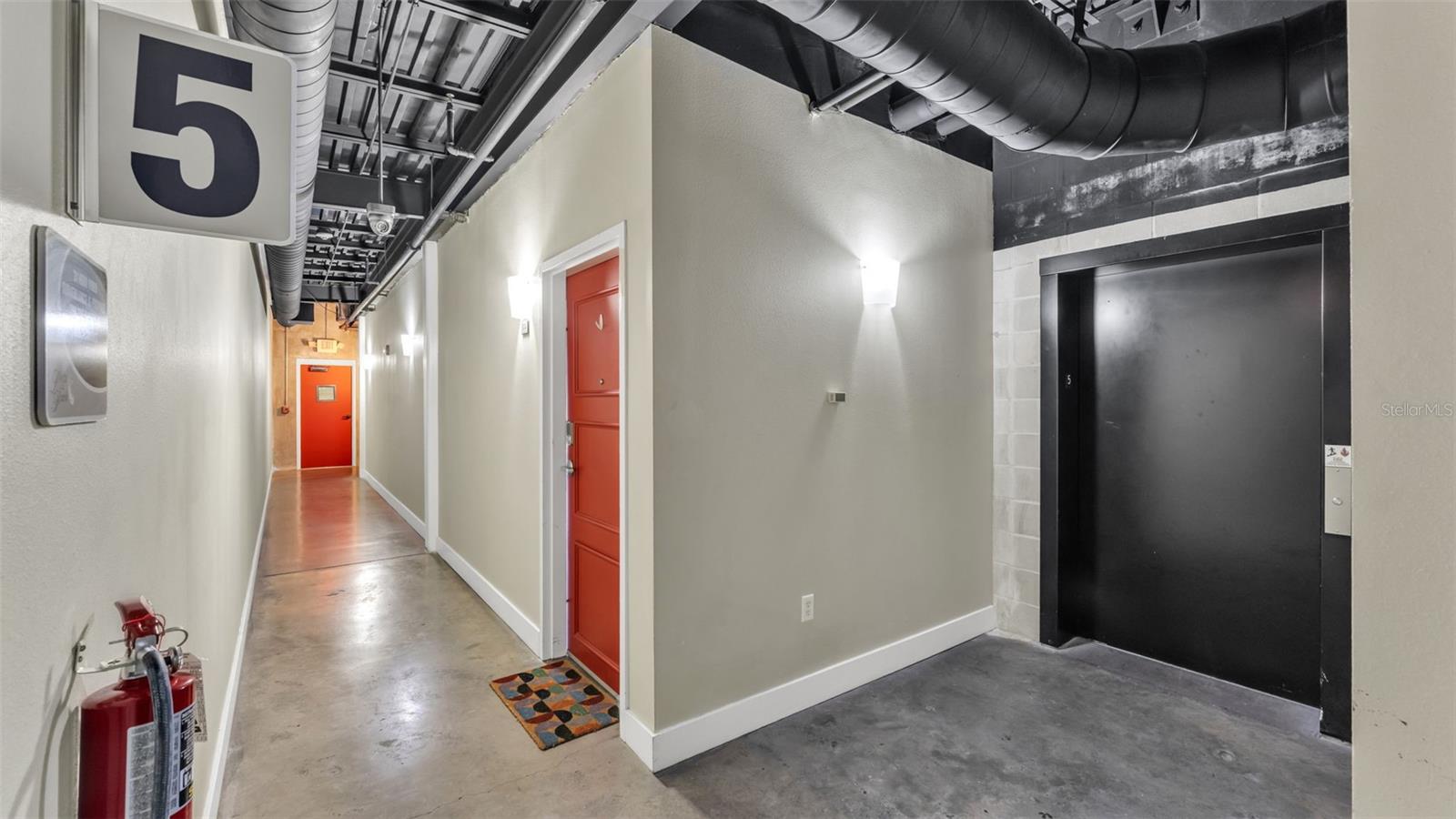 Image 4 of 50 For 125 Kentucky Avenue 501 & 503