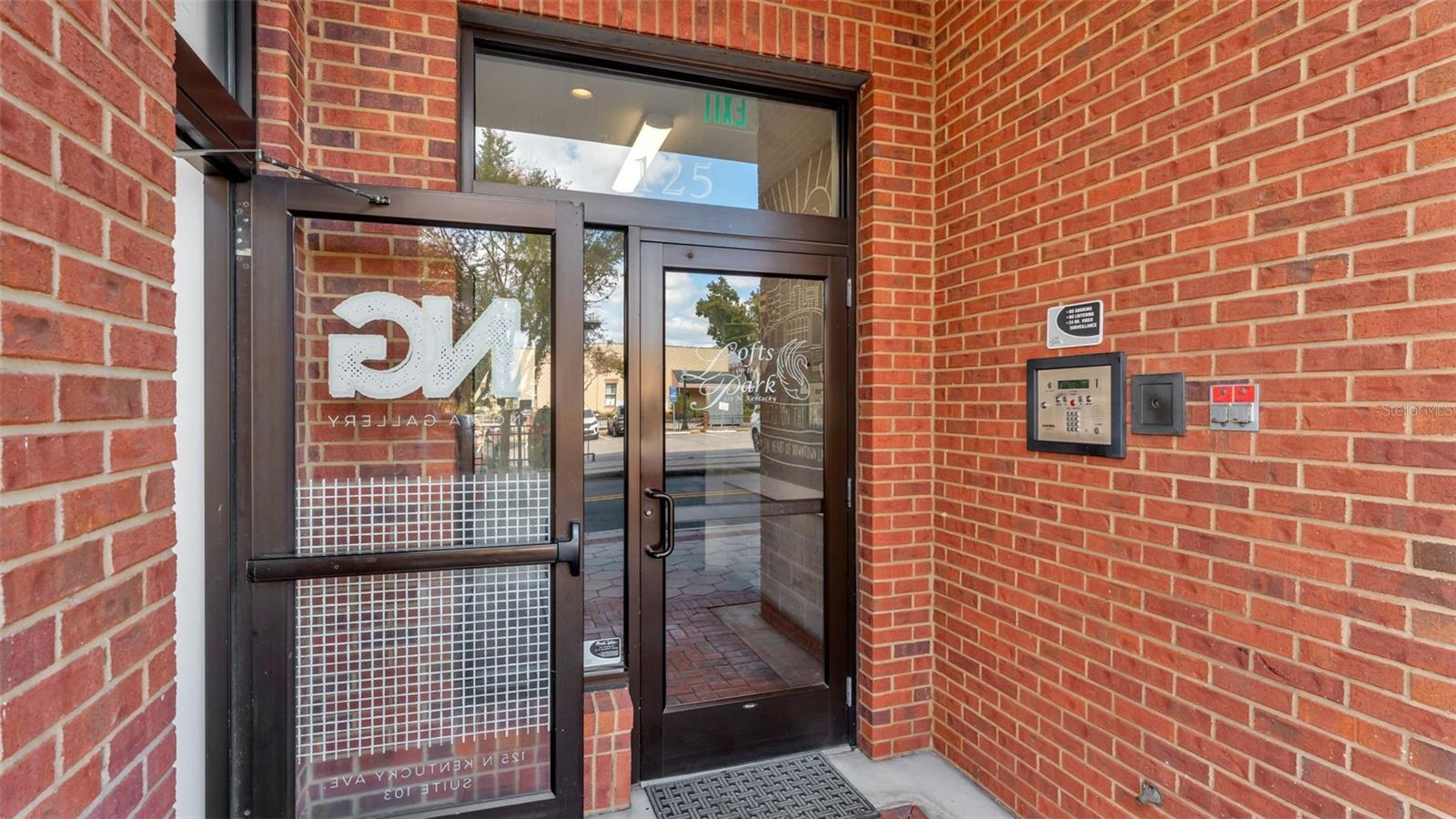 Image 49 of 50 For 125 Kentucky Avenue 501 & 503