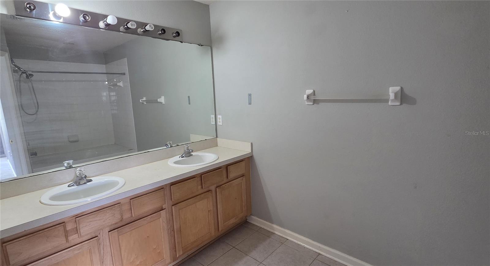 Image 22 of 34 For 2729 Conch Hollow Drive