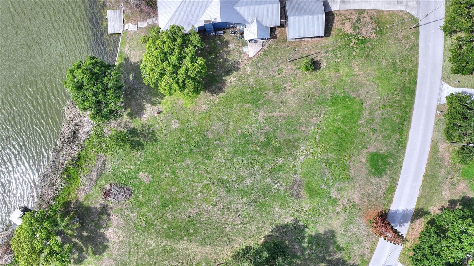 Image 17 of 22 For  Lake Avenue 