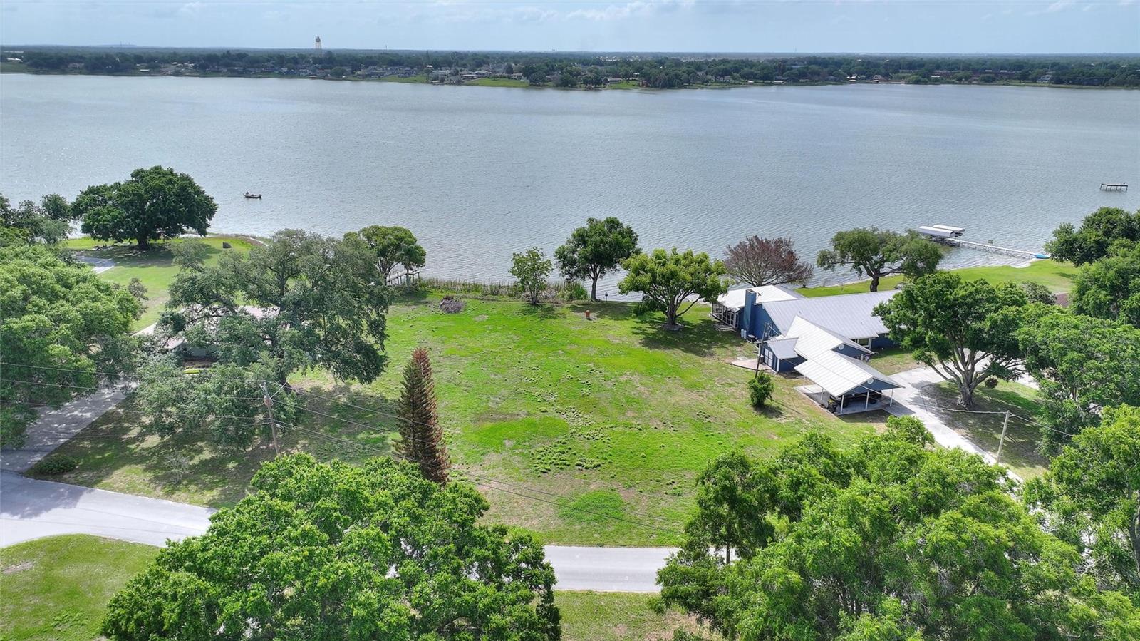 Image 6 of 22 For  Lake Avenue 