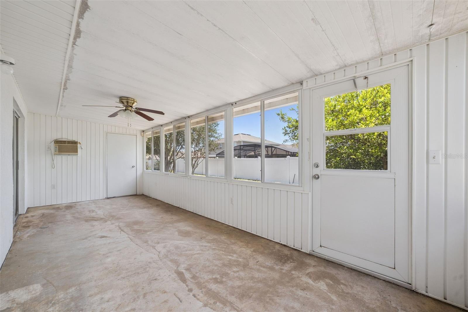 Image 16 of 20 For 283 Winter Ridge Boulevard 283