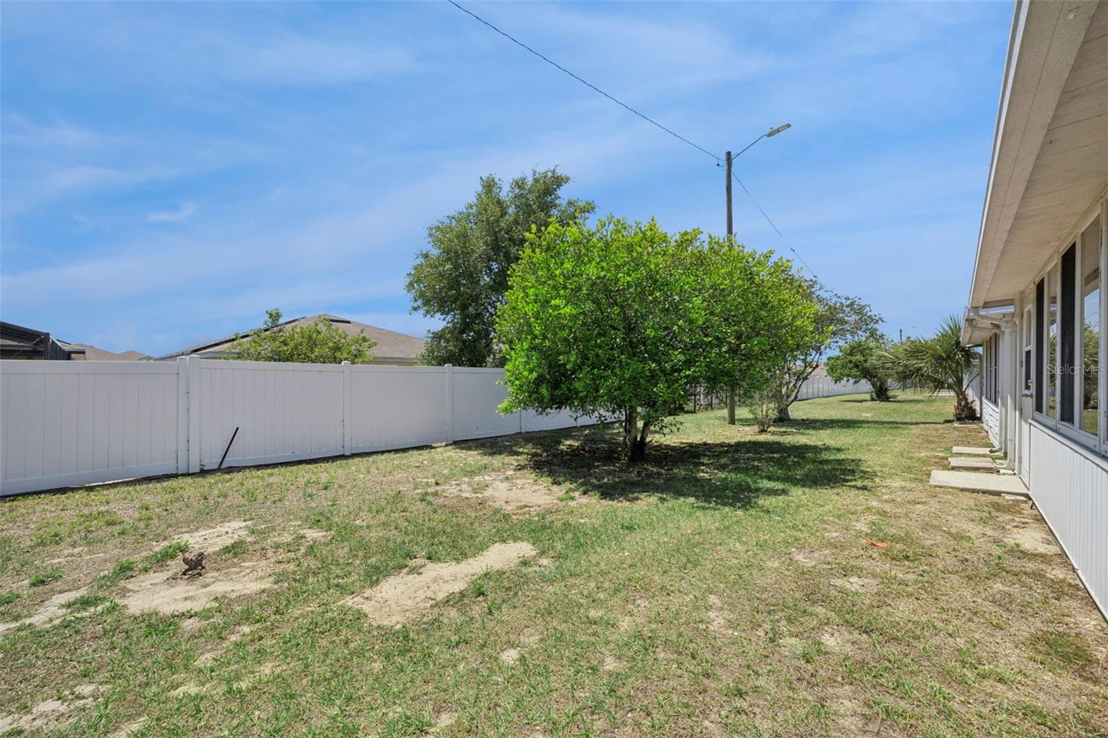 Image 18 of 20 For 283 Winter Ridge Boulevard 283