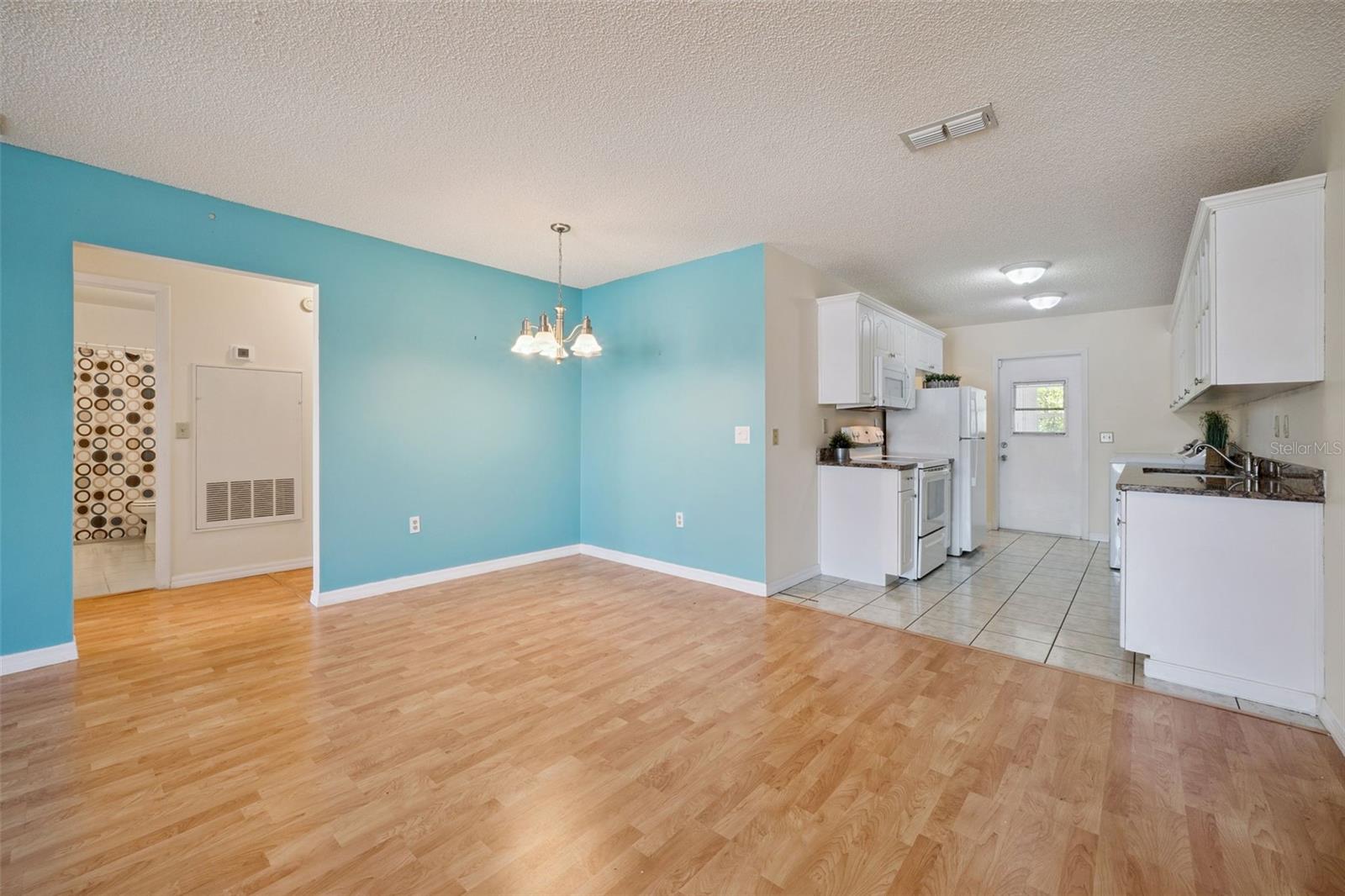 Image 3 of 20 For 283 Winter Ridge Boulevard 283