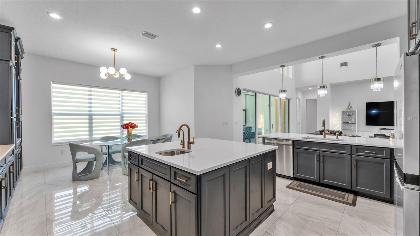 Image 20 of 82 For 3405 Juniper Springs Street