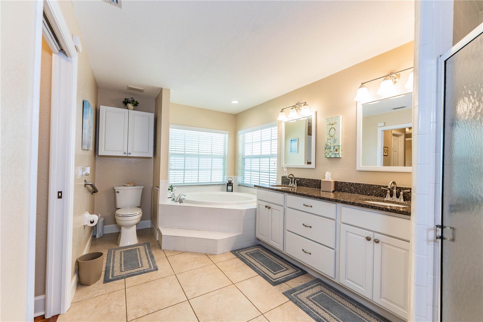 Image 26 of 78 For 303 9th Street Ne