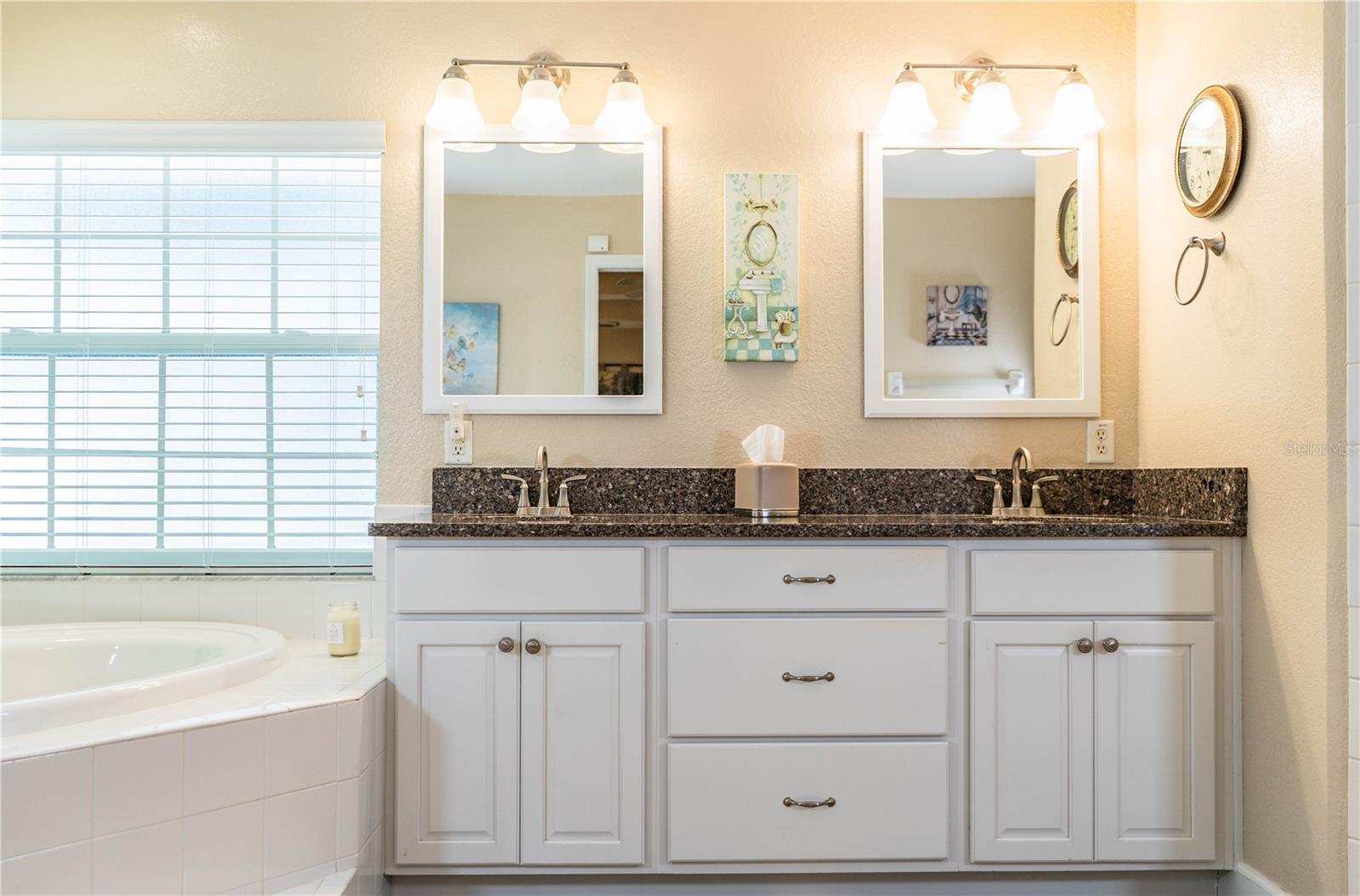 Image 30 of 78 For 303 9th Street Ne