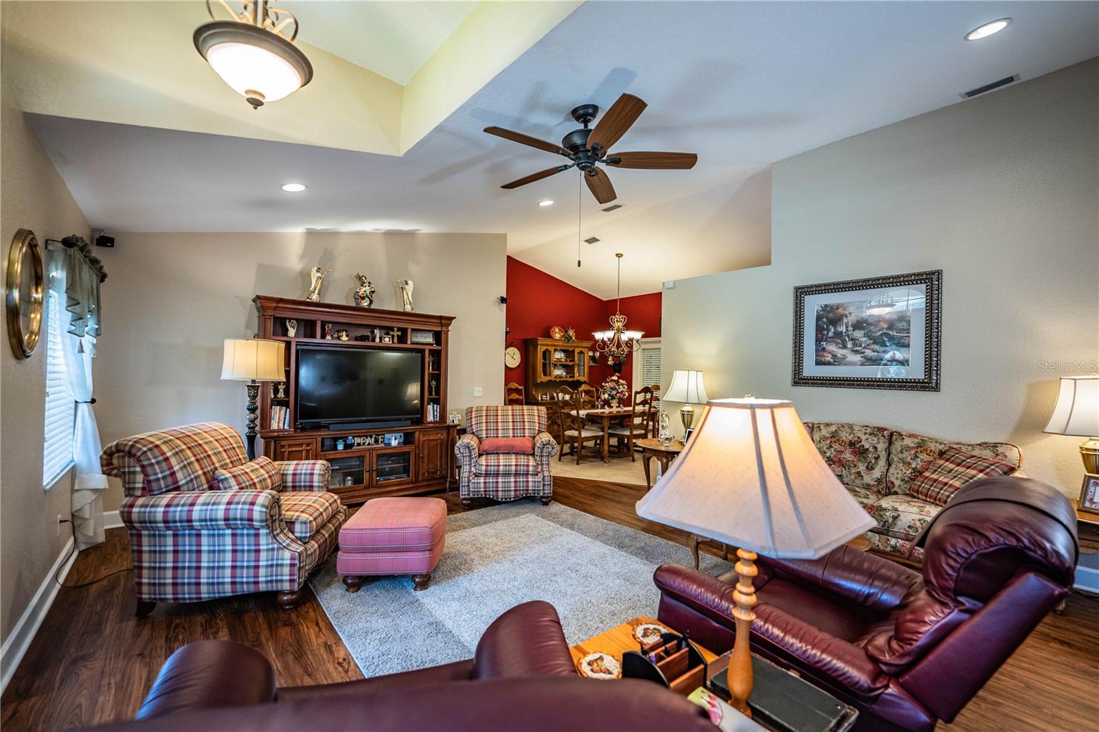 Image 60 of 78 For 303 9th Street Ne