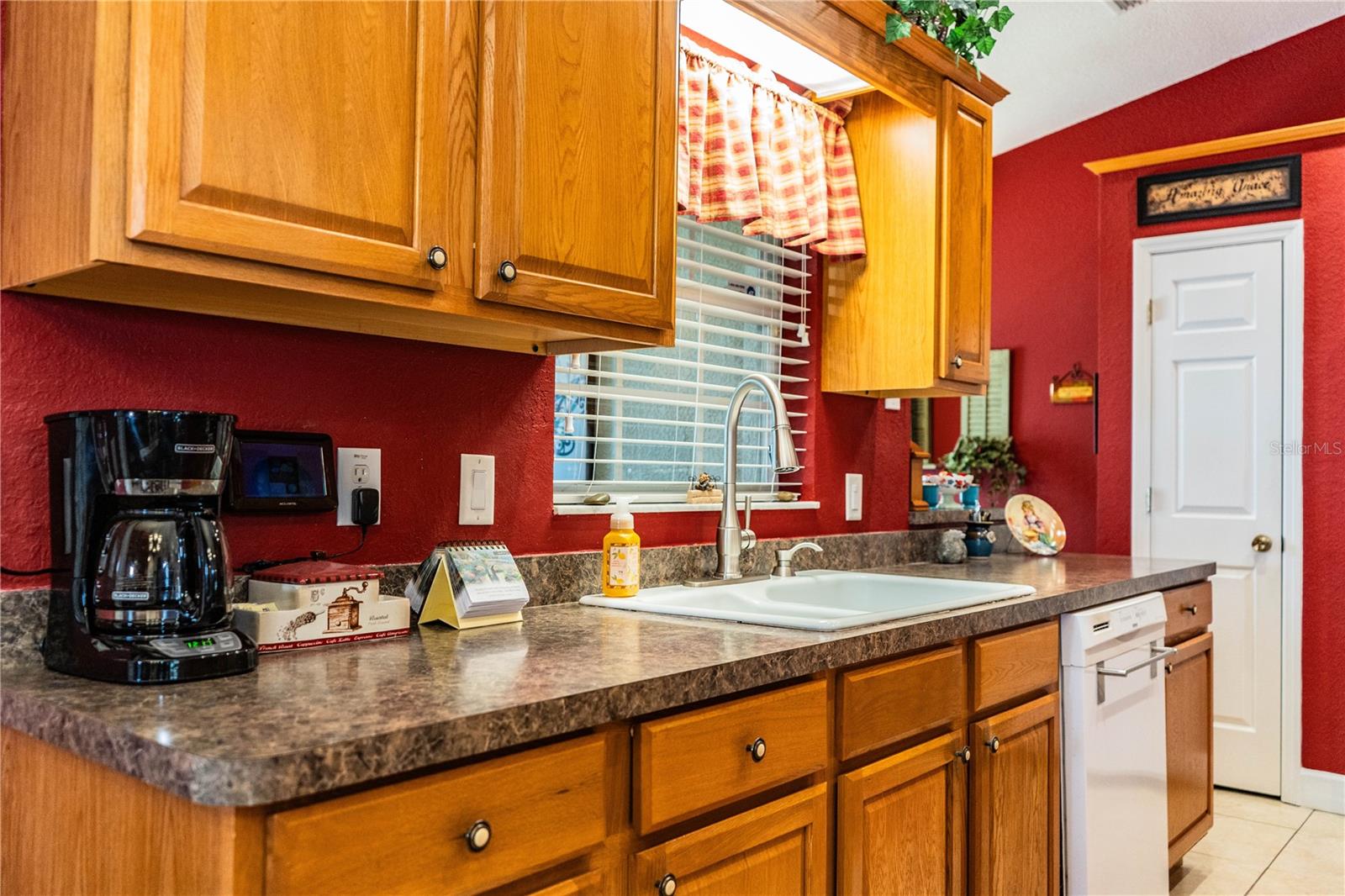 Image 68 of 78 For 303 9th Street Ne