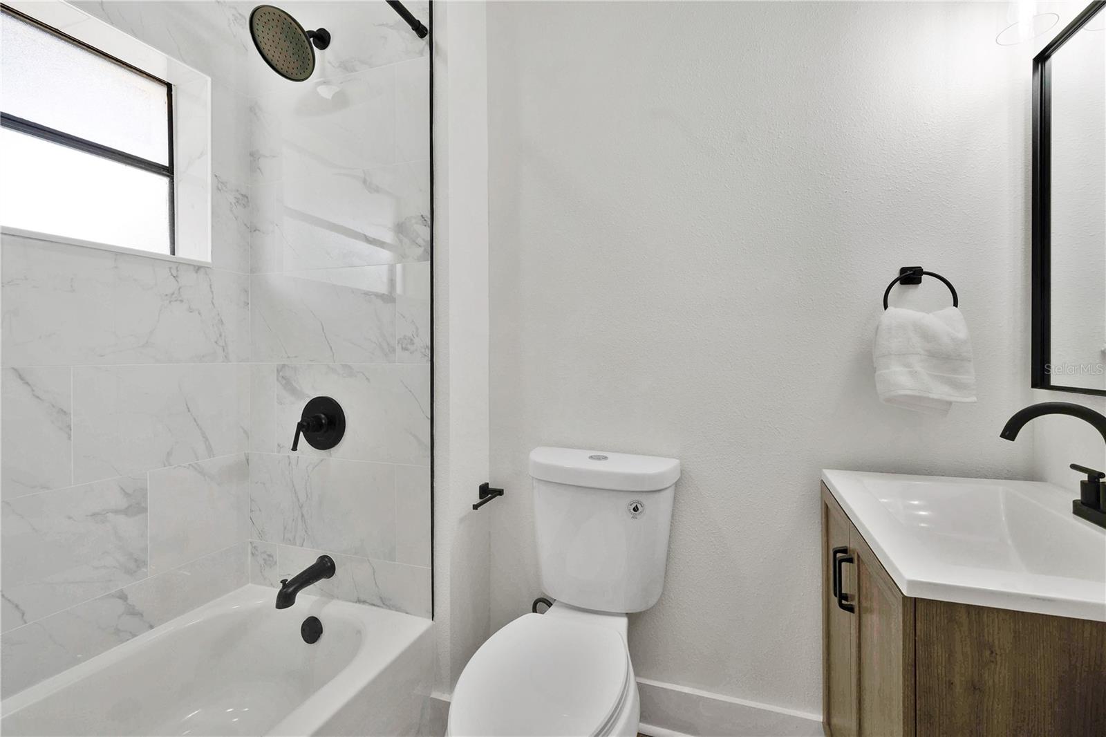 Image 22 of 30 For 1506 Elm Road