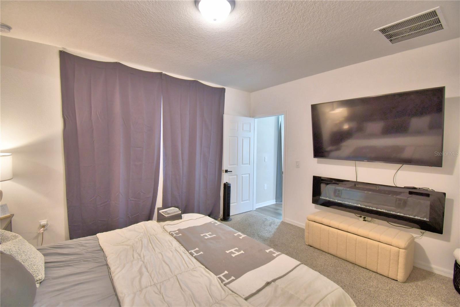 Image 25 of 52 For 3563 Broadwing Boulevard