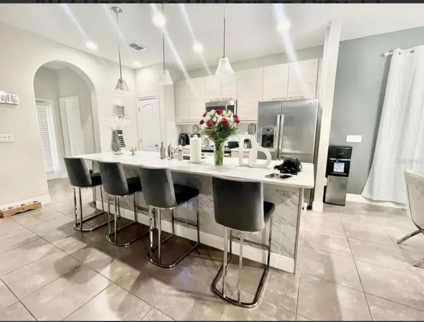 Image 3 of 17 For 187 Brookes Place